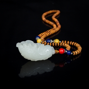 山料和田白玉财运亨通百财吊坠