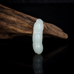 山料和田白玉连中三元吊坠