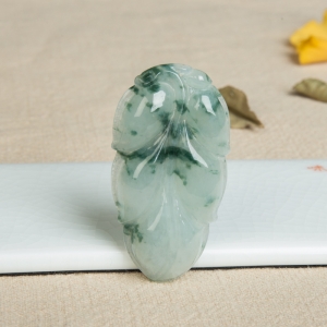 糯种飘花翡翠金枝玉叶吊坠