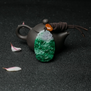 花青种翡翠如意吊坠