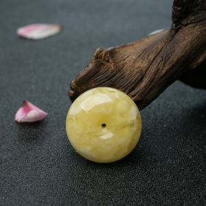 白花蜜蜡平安扣吊坠