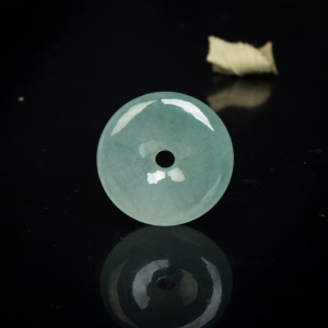 糯冰种飘花翡翠平安扣吊坠