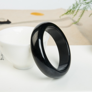 59mm山料和田黑青玉平安镯