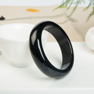 59mm山料和田黑青玉平安镯