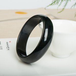 60.5mm山料和田黑青玉平安镯