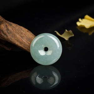 糯冰种晴水翡翠平安扣吊坠