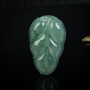 糯冰种飘花翡翠金枝玉叶吊坠