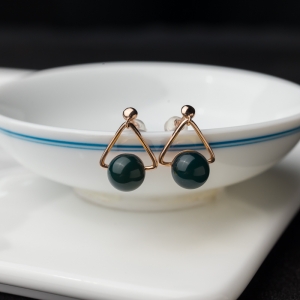 18K金镶多米尼加蓝珀圆珠耳坠