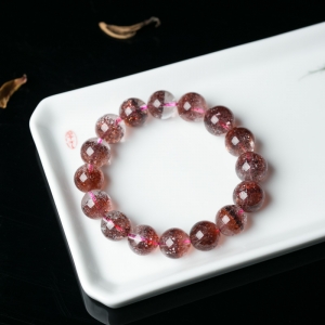 13.3mm金草莓晶单圈手串