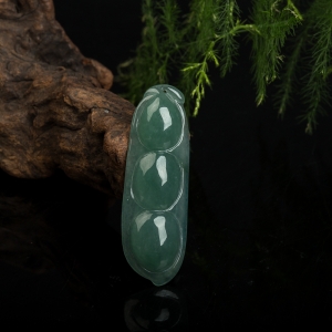 油青种灰绿翡翠连中三元吊坠