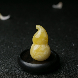 白花蜜蜡葫芦吊坠