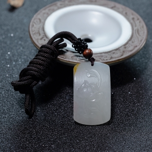 山料和田白玉荷花吊坠