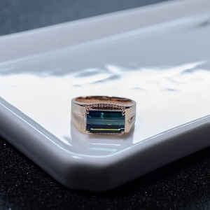 18K金镶钻双色碧玺戒指