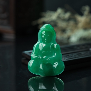 糯种翠绿翡翠观音吊坠