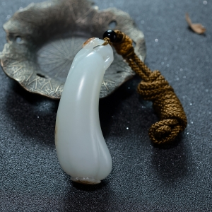 山料和田白玉福瓜吊坠