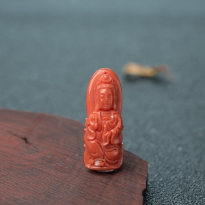 MOMO珊瑚观音吊坠