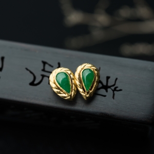18K糯种翠绿翡翠耳钉