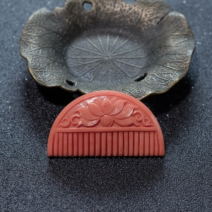 MOMO珊瑚梳子
