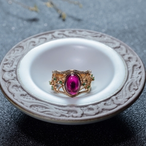 18K玫红碧玺戒指