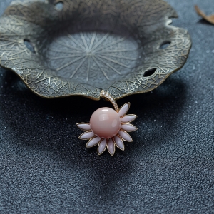 18K深水珊瑚吊坠