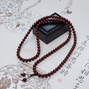 8mm满星鸡血红小叶紫檀108佛珠