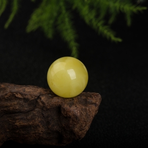 19.44mm鸡油黄蜜蜡圆珠