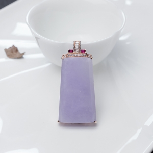 18K糯种紫罗兰翡翠无事牌吊坠