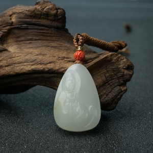 籽料和田白玉观音吊坠