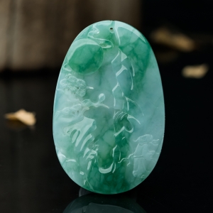 糯冰种飘翠山水吊坠