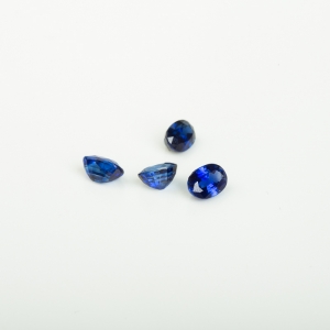皇家蓝蓝宝石刻面椭圆戒面（四粒）