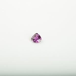 粉紫色蓝宝石刻面梨形戒面