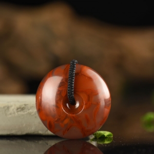 冰飘南红平安扣吊坠