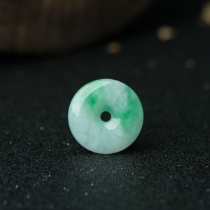 糯种飘翠翡翠平安扣吊坠