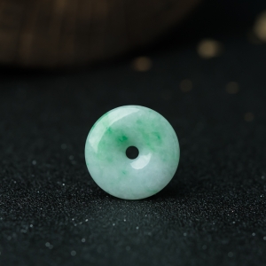 糯种飘翠翡翠平安扣吊坠