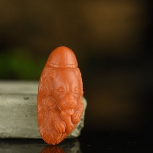 柿子红南红戌狗吊坠