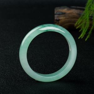 56.5mm糯冰种飘花翡翠手镯