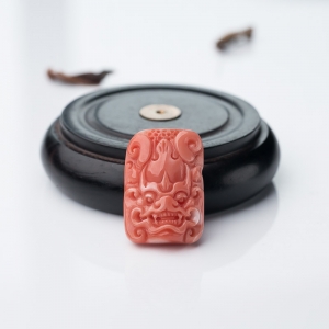 深水珊瑚仿古兽吊坠