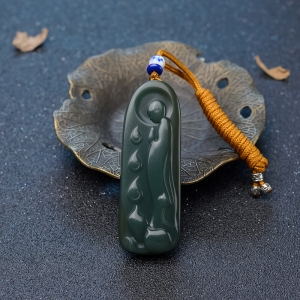 山料和田青玉悟道吊坠