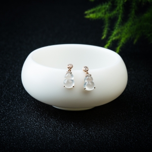 18K糯冰种翡翠福禄耳坠