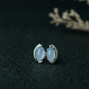 18K糯冰种紫罗兰翡翠耳钉