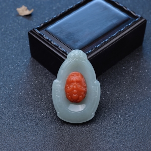 镶柿子红南红兽头吊坠