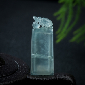 冰种翡翠富甲天下吊坠