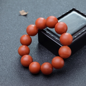 19mm柿子红南红单圈手串