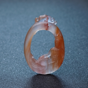 冰飘料南红镂空观音吊坠