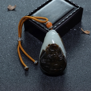 山料俏色和田玉钟馗手把件