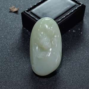 山料和田青白玉貔貅手把件