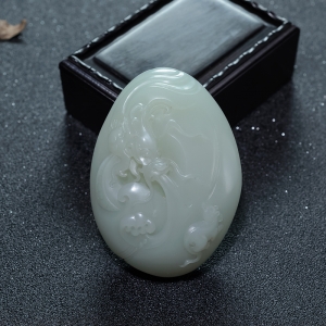 山料和田青白玉龙手把件