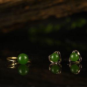 18k金镶和田碧玉幸运星套装