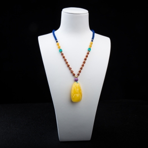 鸡油黄蜜蜡福禄吊坠