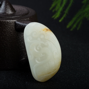 籽料俏色和田玉凤凰吊坠